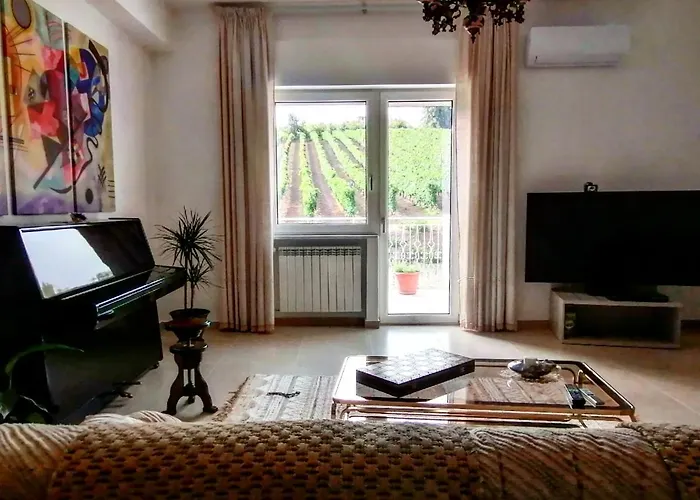 Фермерский дом Feudo Di Castelmozzo Santa Paolina